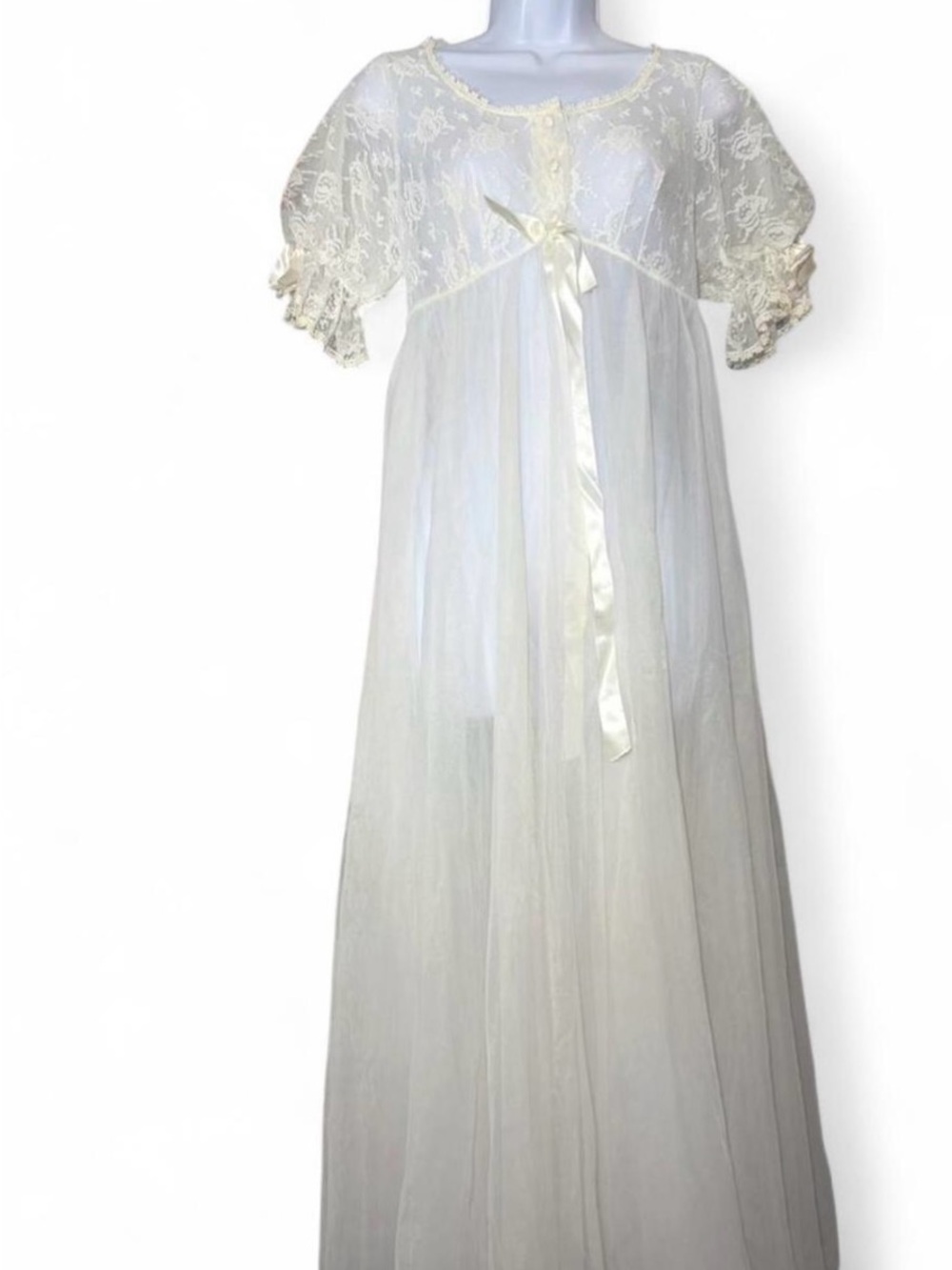Vintage Val Mode double layer chiffon empire waist peignoir/nightgown